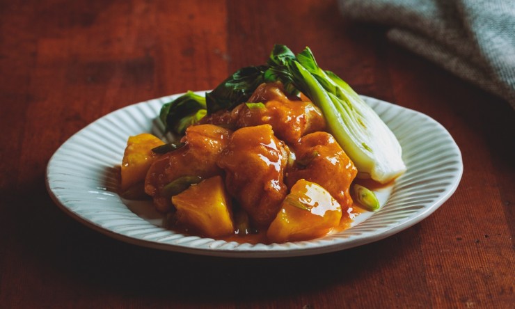 ​Un délicieux poulet à l'ananas à la friteuse sans huile